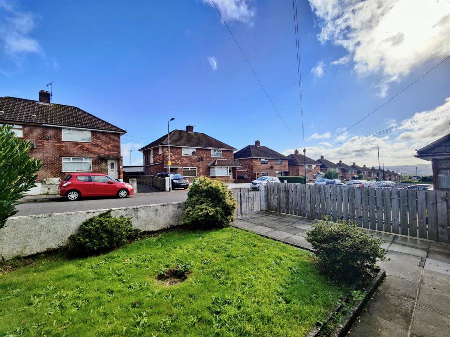 72 Kilcoole Park