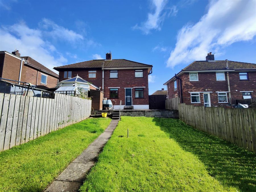 72 Kilcoole Park