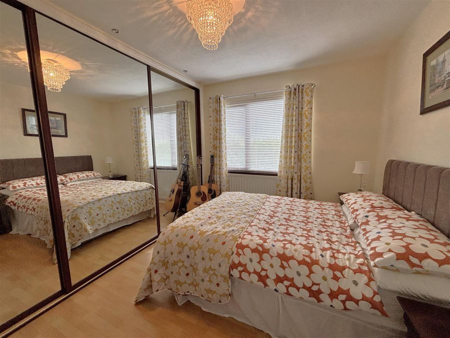 65 Dunkeld Gardens