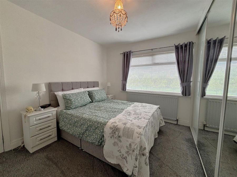65 Dunkeld Gardens