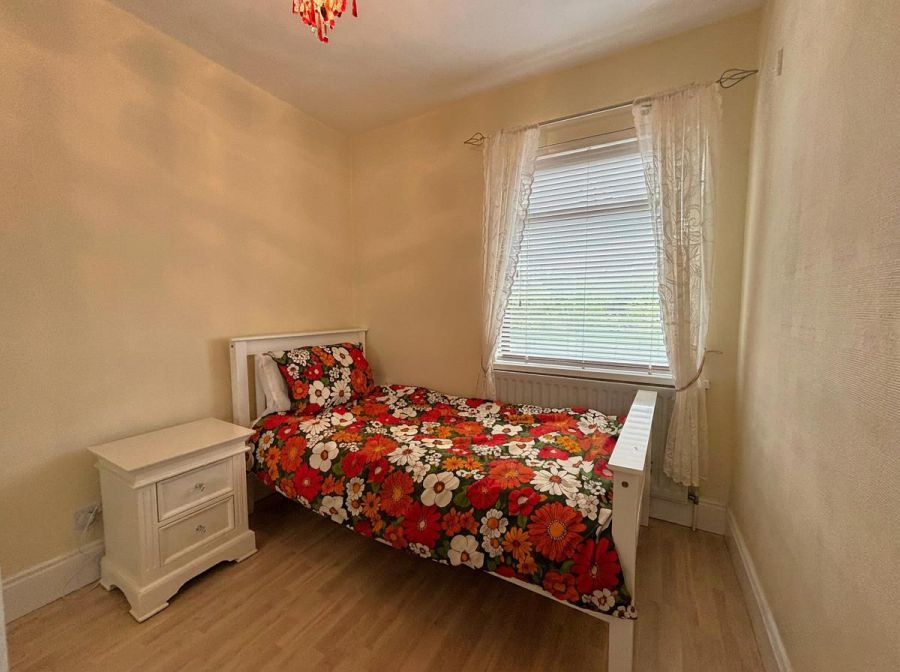65 Dunkeld Gardens
