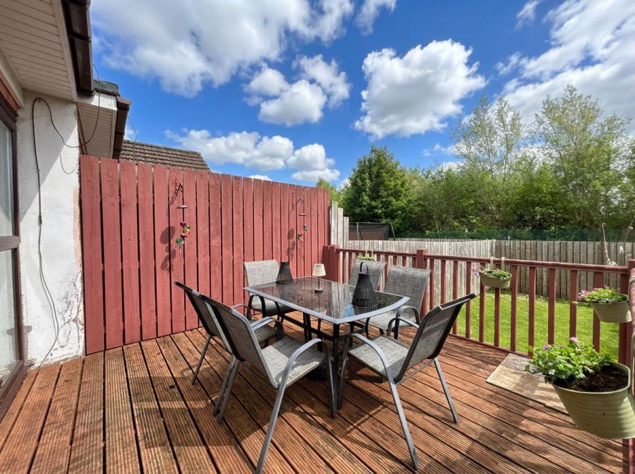 65 Dunkeld Gardens