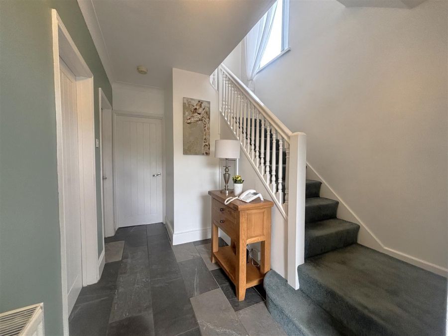 65 Dunkeld Gardens