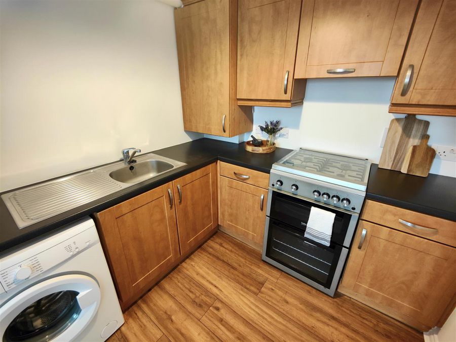 Apt 20 Block E, 678 Shore Road, Horizon Building