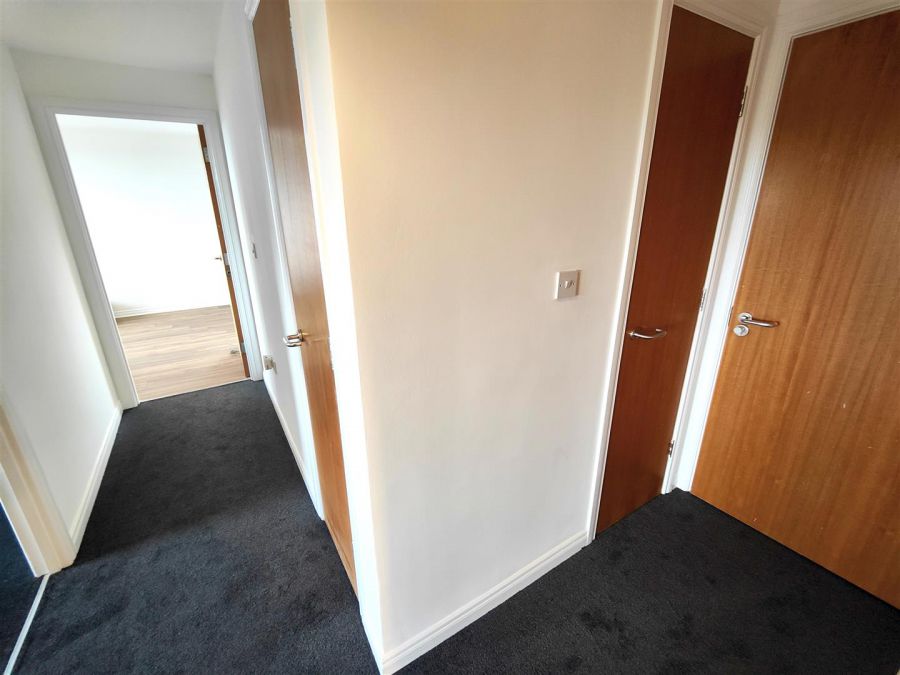 Apt 20 Block E, 678 Shore Road, Horizon Building