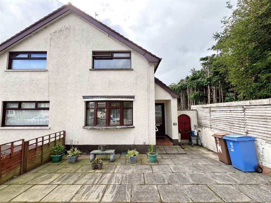 24 Hoylake Park