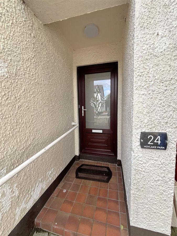 24 Hoylake Park