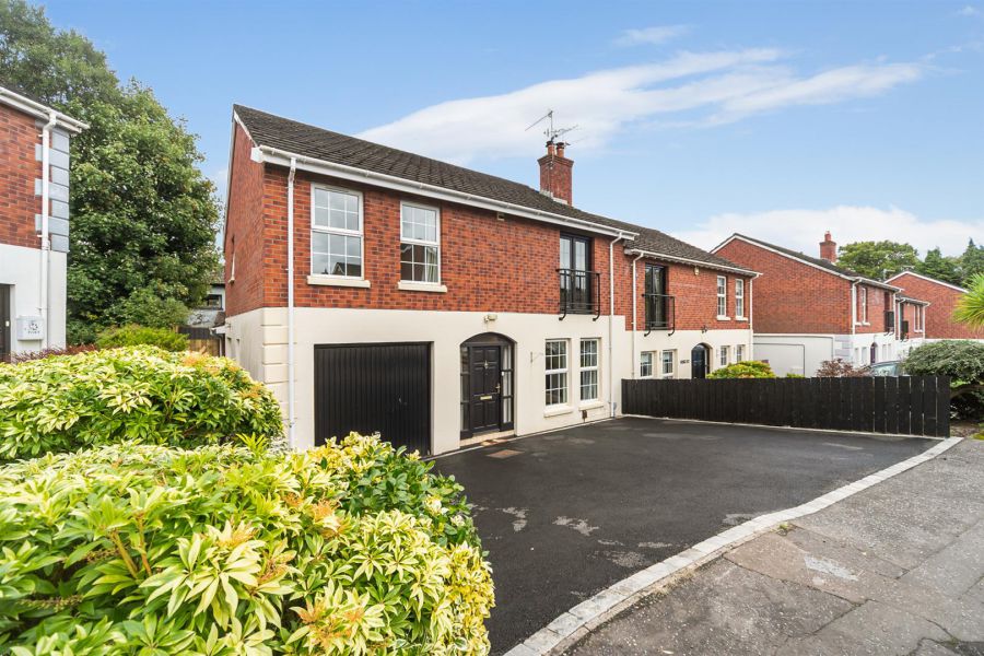19 Firmount, 581 Antrim Road