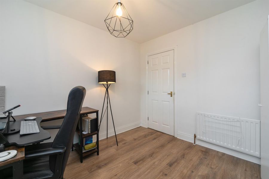 19 Firmount, 581 Antrim Road