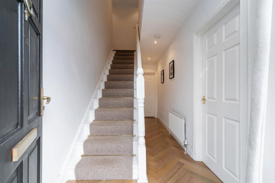 19 Firmount, 581 Antrim Road