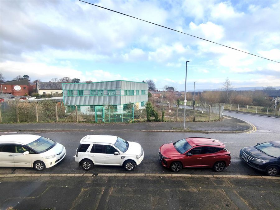 73 Skegoneill Avenue