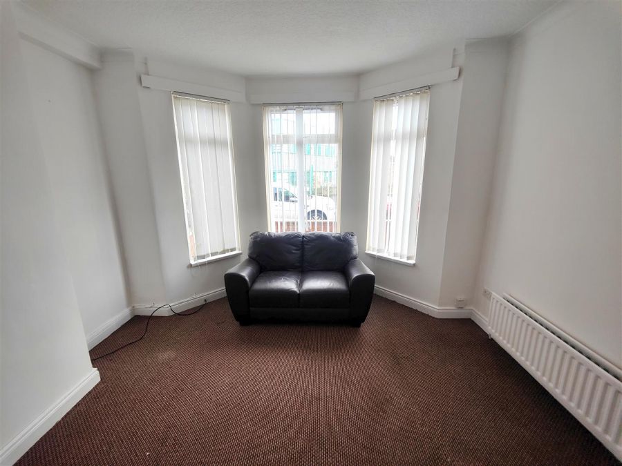 73 Skegoneill Avenue