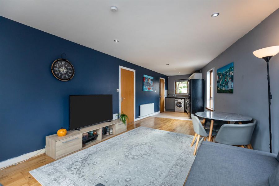 5A Heath Lodge Avenue