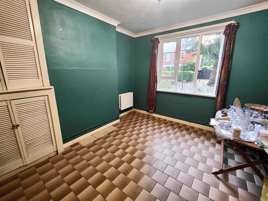 34 Kelvin Parade