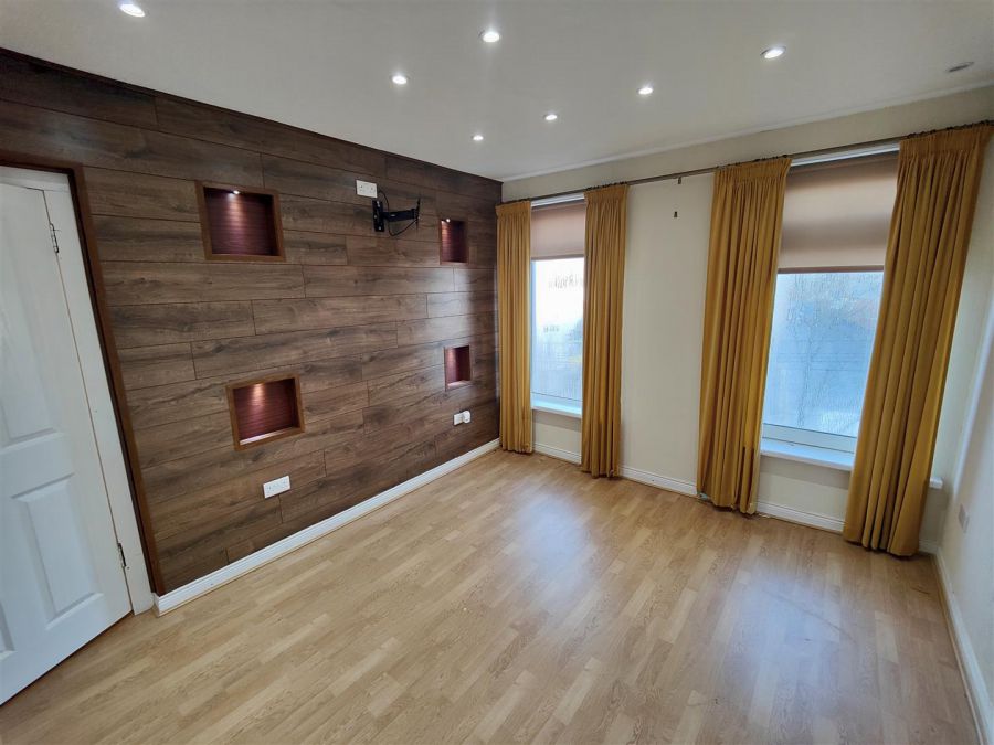 40 Ballygomartin Road