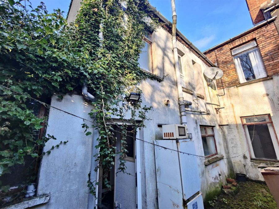 40 Ballygomartin Road