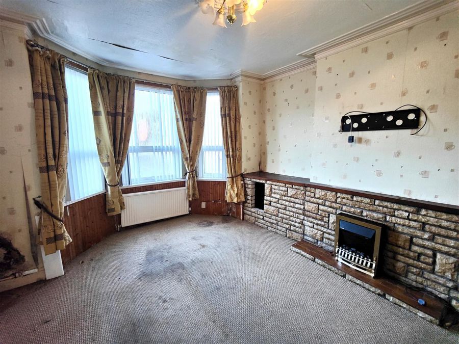 40 Ballygomartin Road