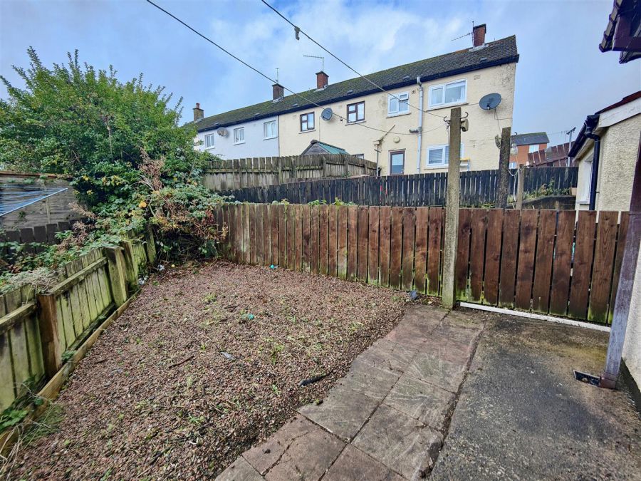 46 Silverstream Gardens