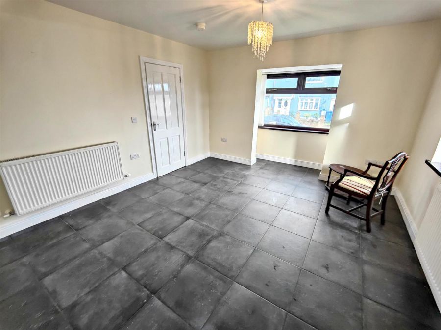 46 Silverstream Gardens