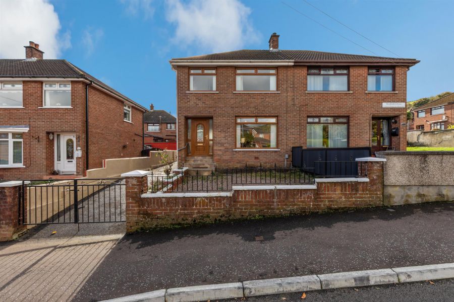 3 Wolfhill Drive