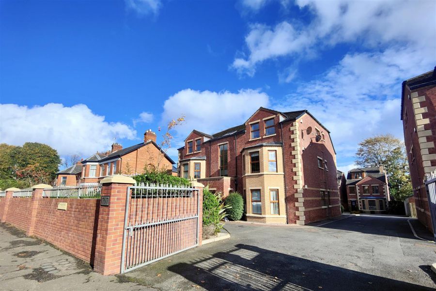 Flat 1 707 Antrim Road