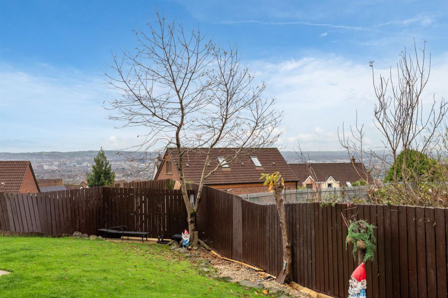 17 Loughview Meadows