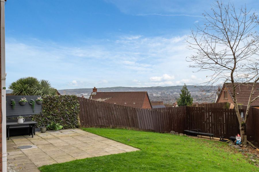 17 Loughview Meadows