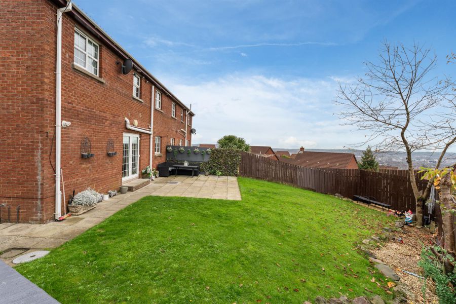 17 Loughview Meadows