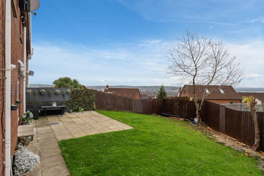 17 Loughview Meadows