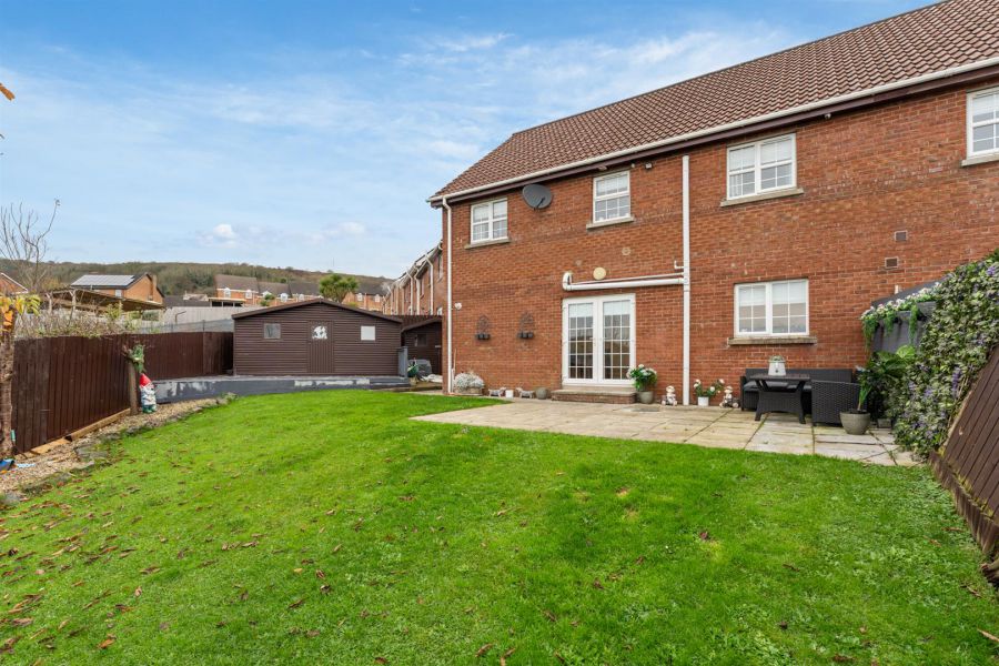 17 Loughview Meadows