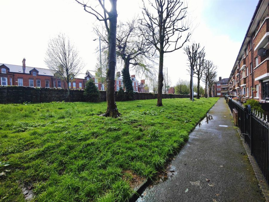 49 Kansas Avenue Flats