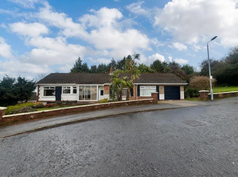 12 Squires Hill Road