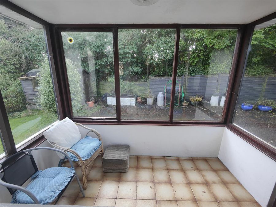 12 Squires Hill Road