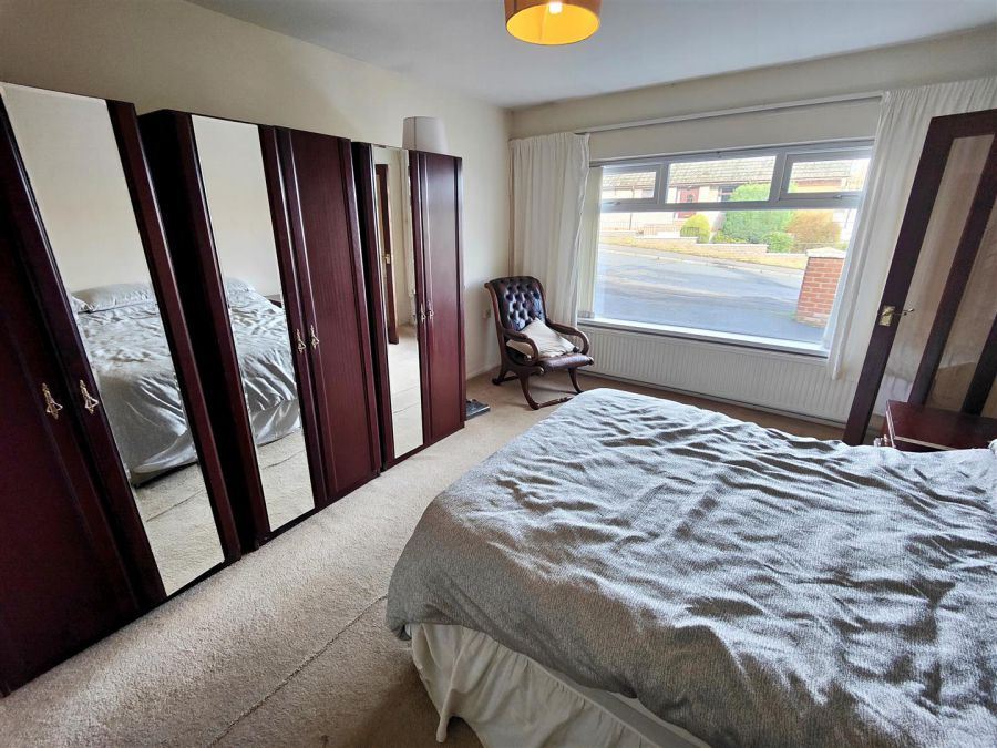 12 Squires Hill Road