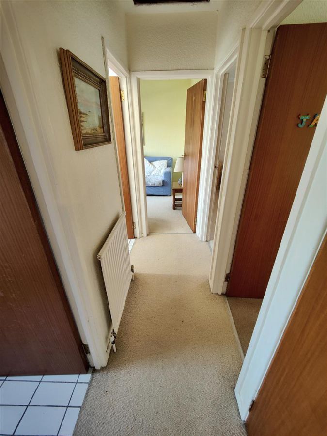 12 Squires Hill Road