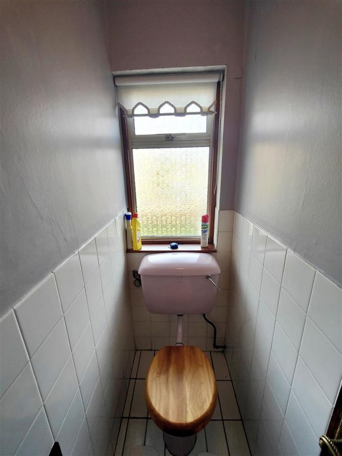 12 Squires Hill Road