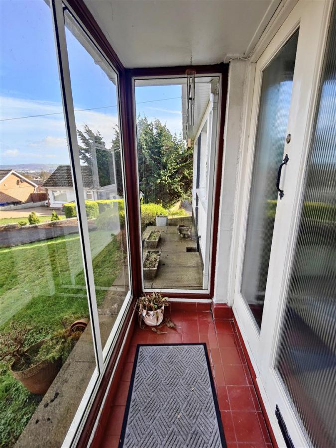 12 Squires Hill Road