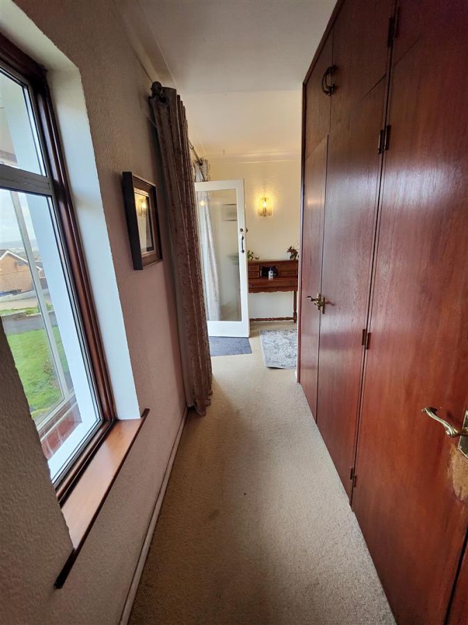 12 Squires Hill Road