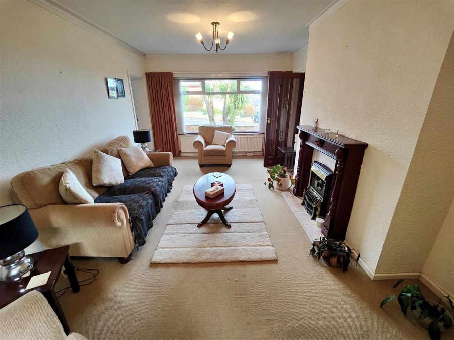 12 Squires Hill Road