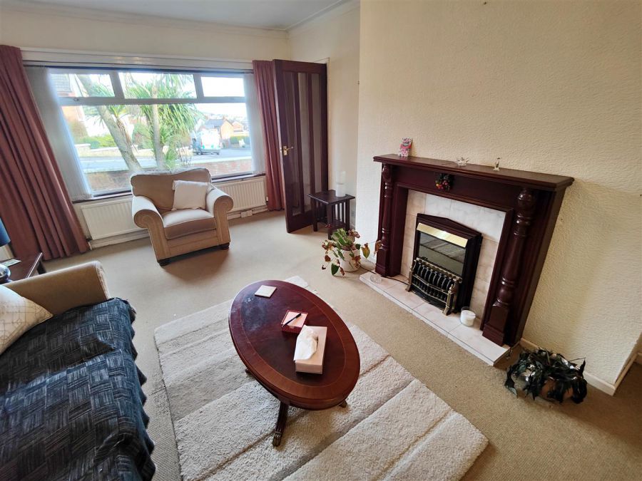 12 Squires Hill Road