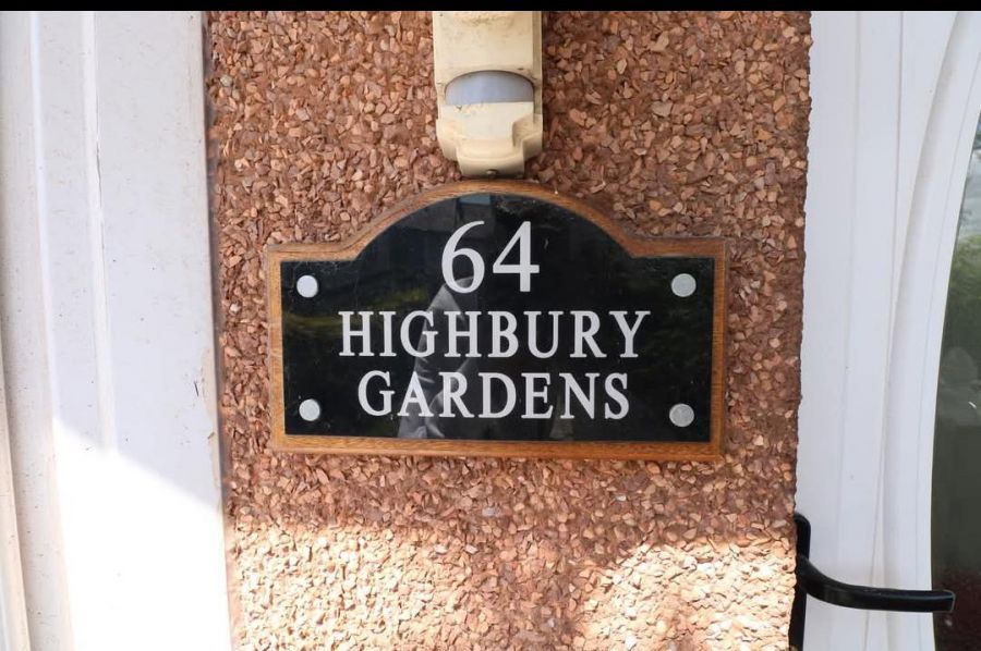 64 Highbury Gardens