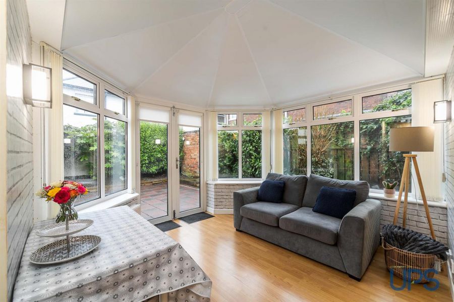 25 Fortwilliam Crescent