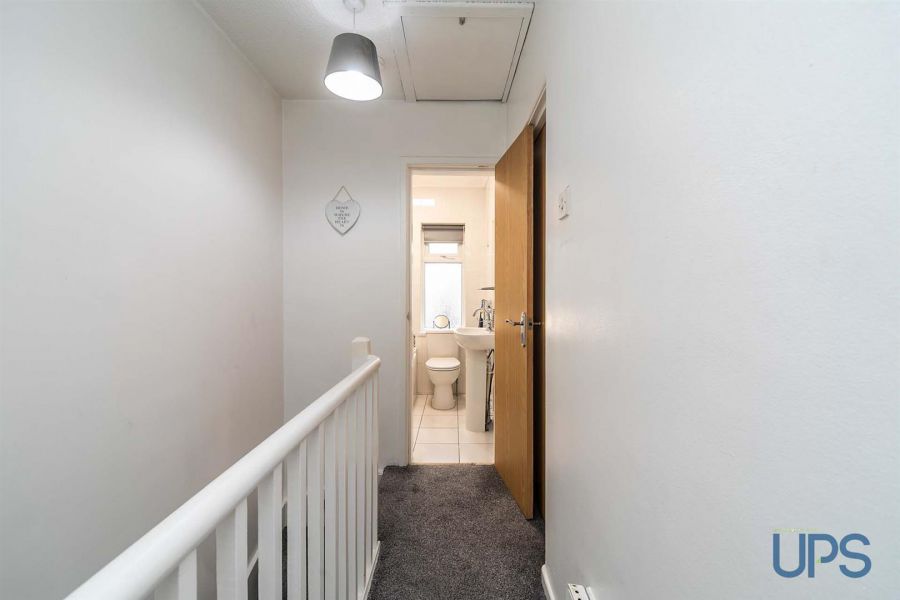 25 Fortwilliam Crescent