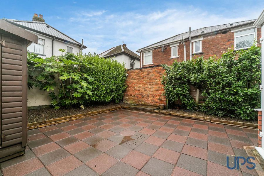 25 Fortwilliam Crescent