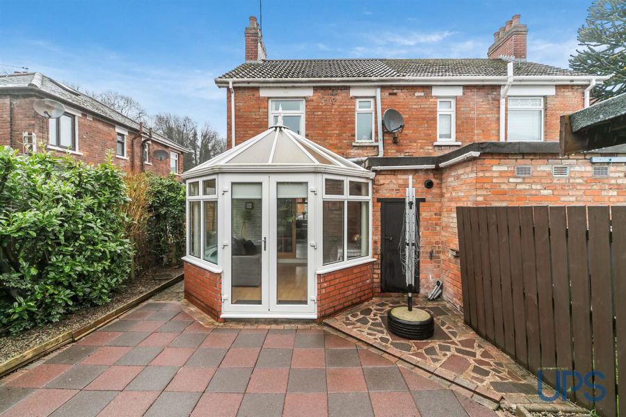 25 Fortwilliam Crescent