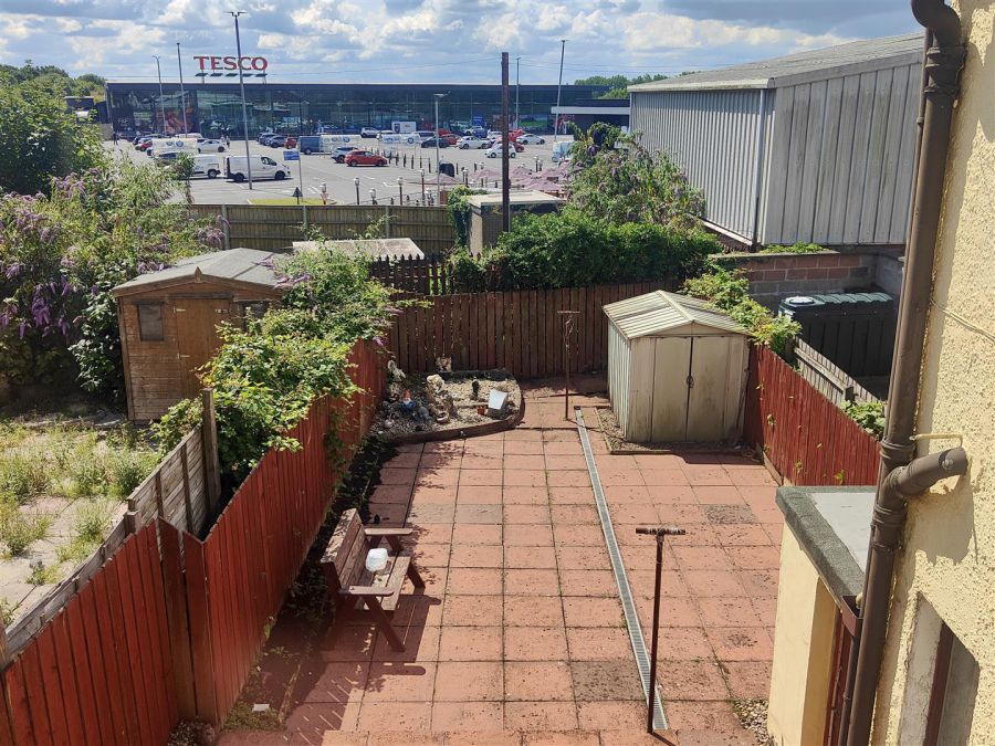 8 Ballygomartin Road