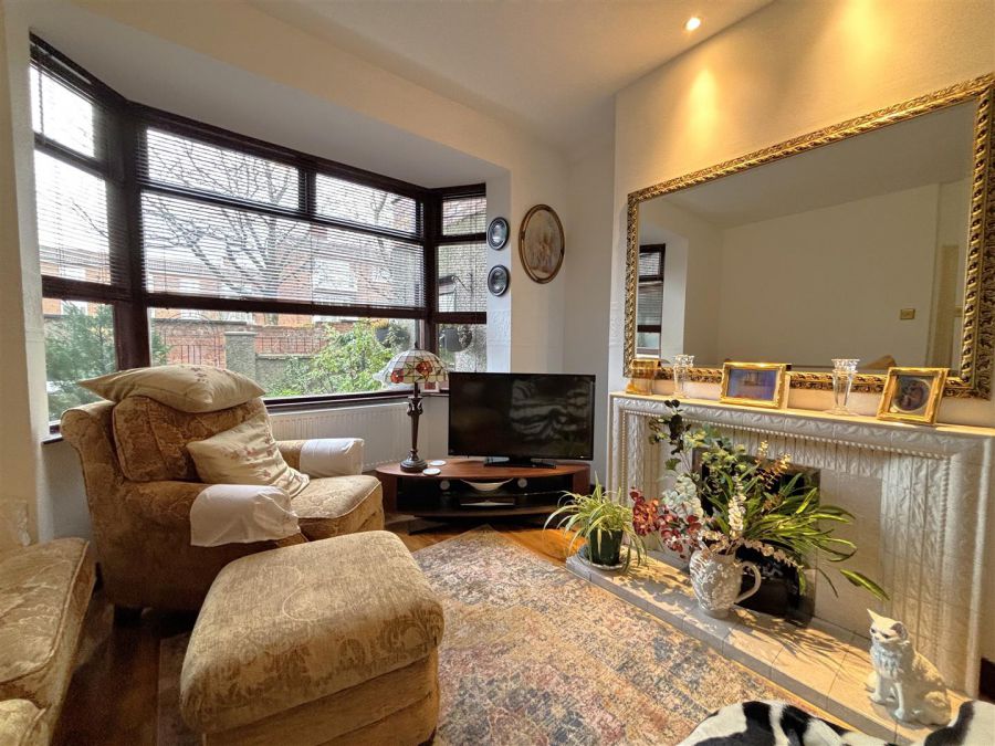 37 Willowbank Gardens