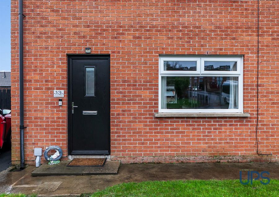 13 Silverstream Crescent