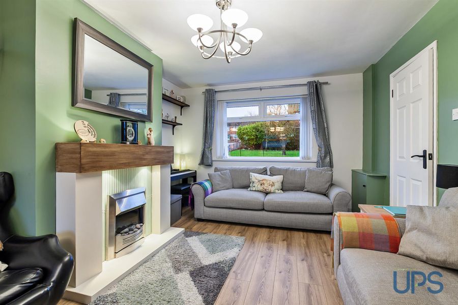 13 Silverstream Crescent