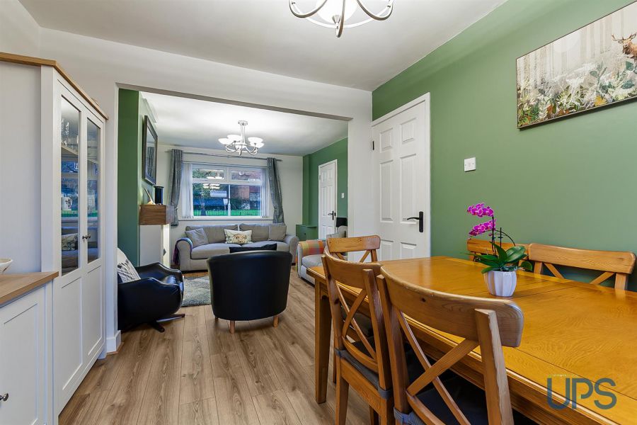 13 Silverstream Crescent